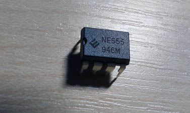 NE555